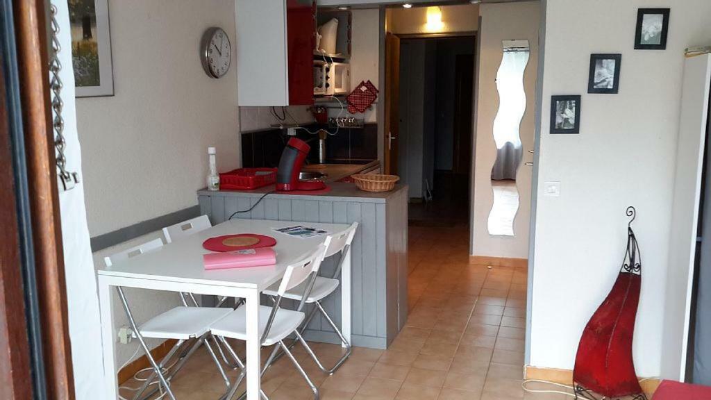Studio Residence Le Stella Ансел Екстериор снимка